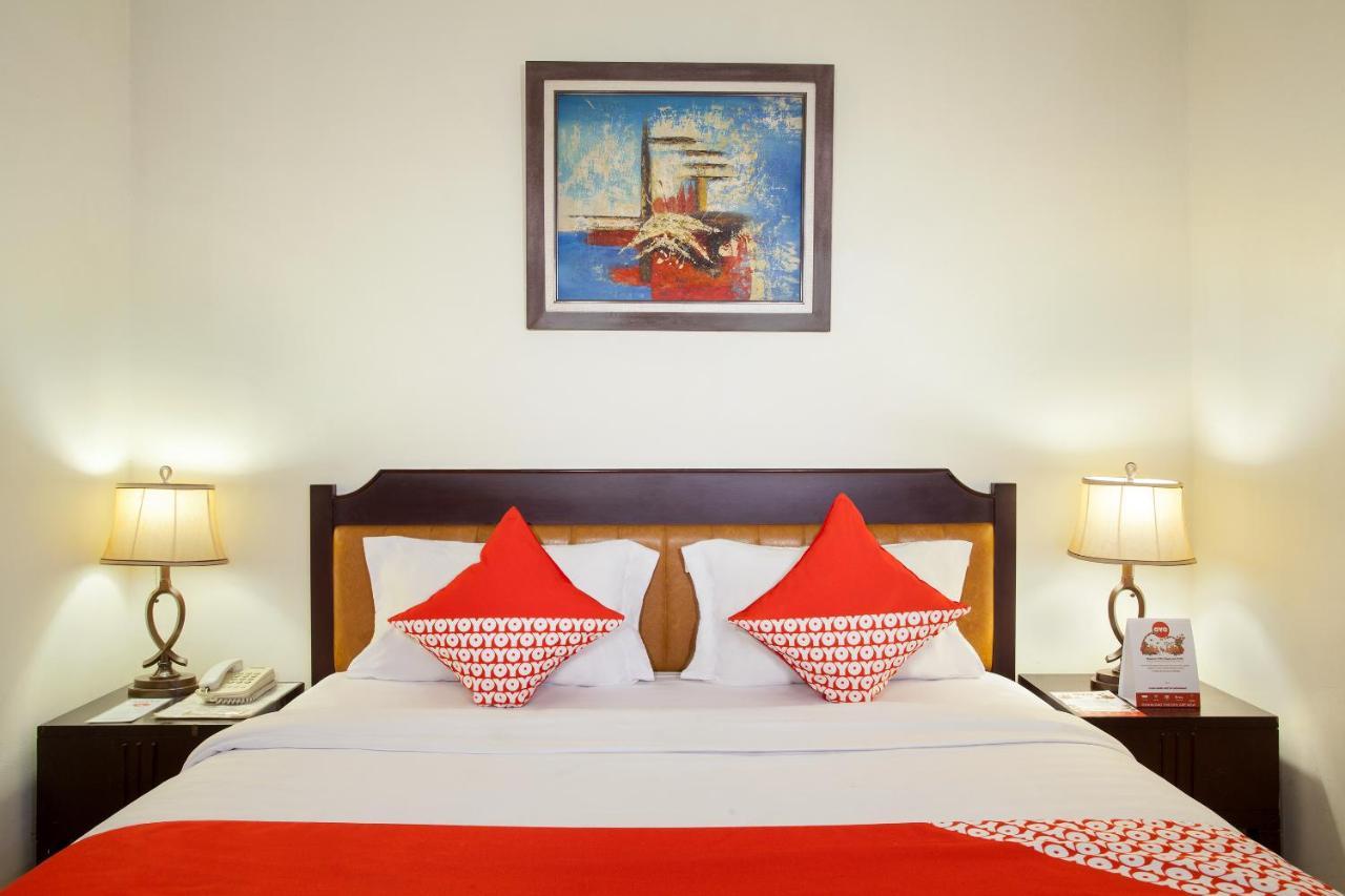 Oyo 108 Hotel Surya Jakarta Ngoại thất bức ảnh