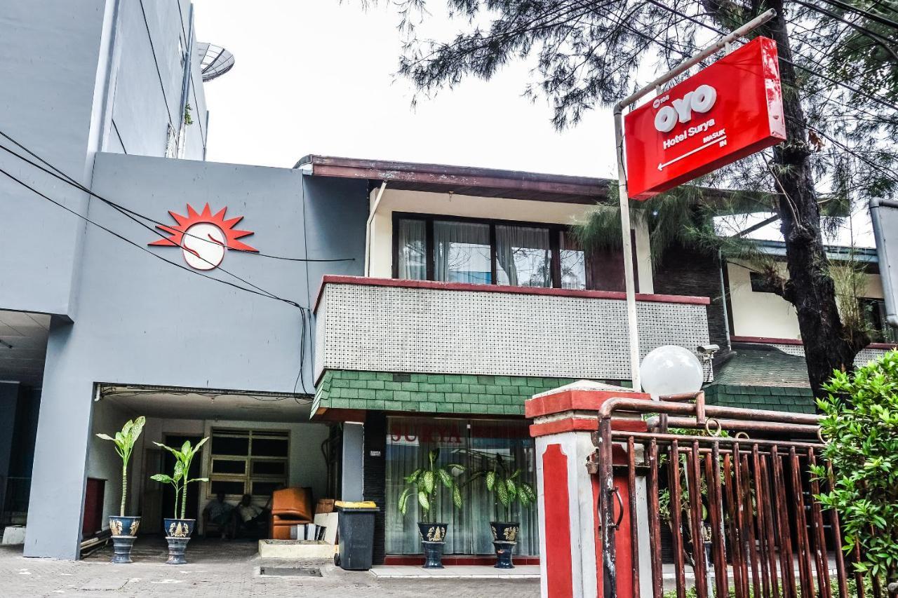 Oyo 108 Hotel Surya Jakarta Ngoại thất bức ảnh