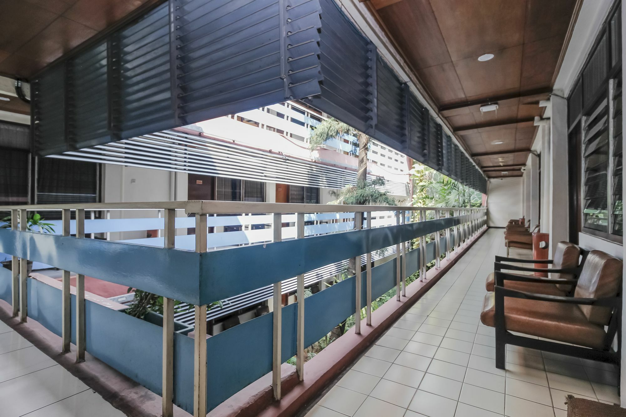Oyo 108 Hotel Surya Jakarta Ngoại thất bức ảnh