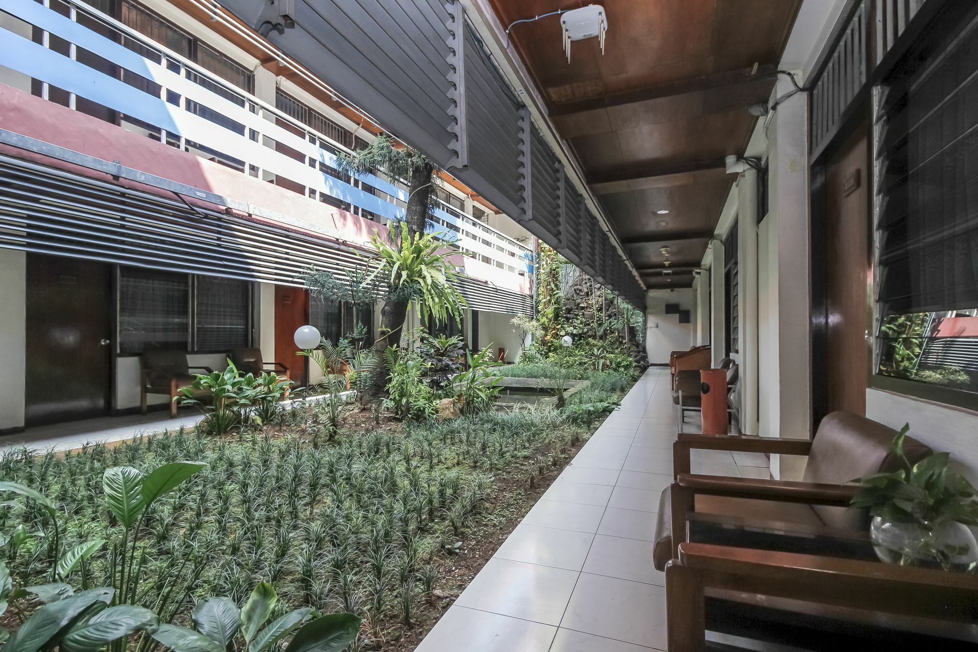 Oyo 108 Hotel Surya Jakarta Ngoại thất bức ảnh